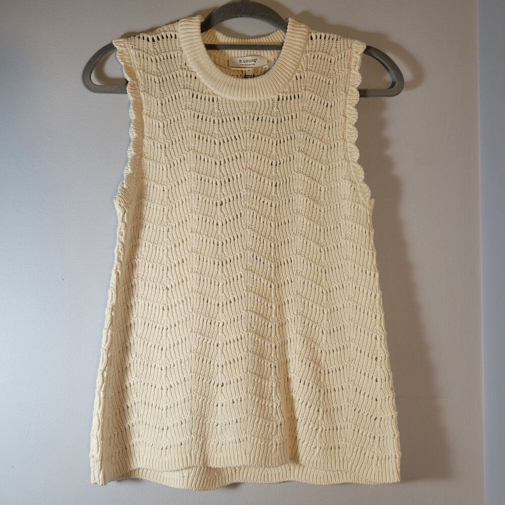B. Young Vest Sleeveless Knit Cream color 100% Cotton Small NWT